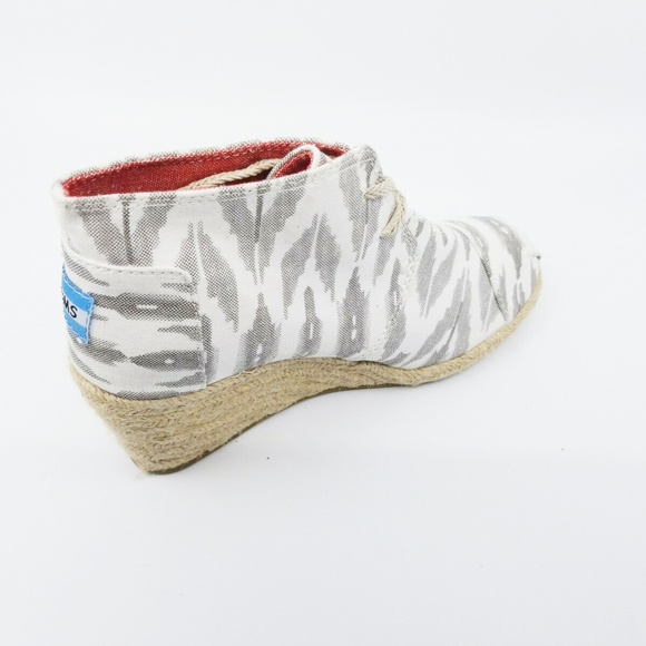 Toms Womens Desert Wedge White Gray Geometric Shoe - Picture 6 of 8